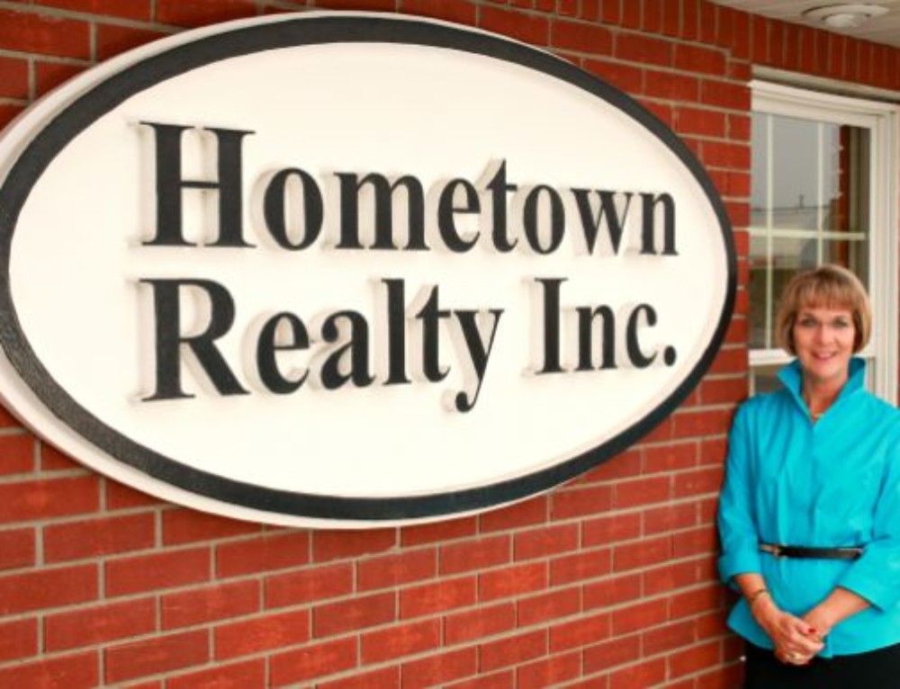 Hometown Realty - Realtor Spotlight | Traci Atkinson